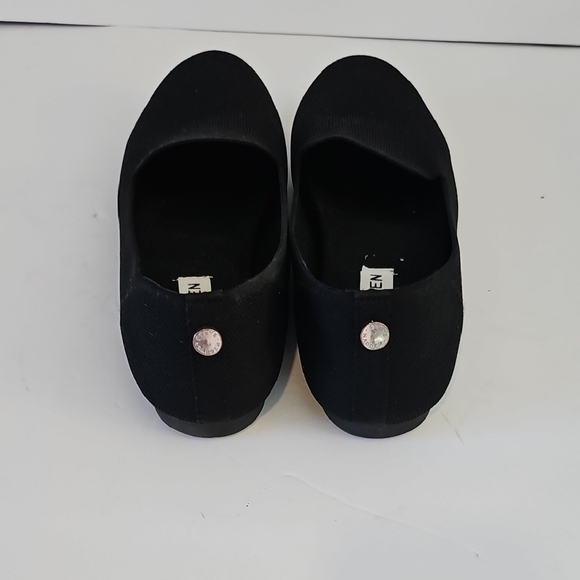 Steve Madden Black Flats Minimalist Design - Picture 8 of 9